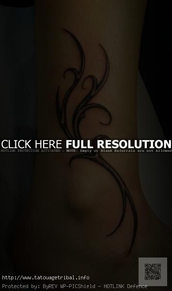 tatouage tribal cheville