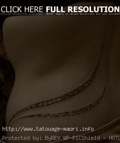 tatouage tribal discret