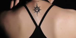 tatouage tribal discret