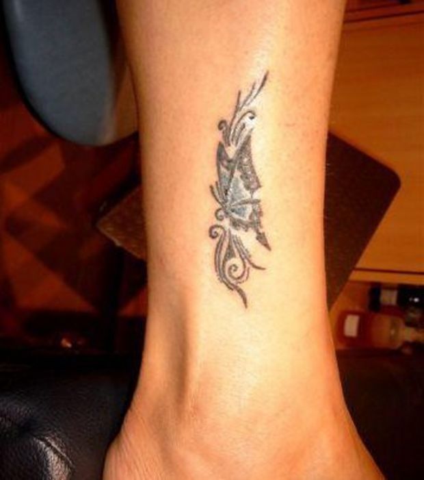 tatouage tribal femme cheville