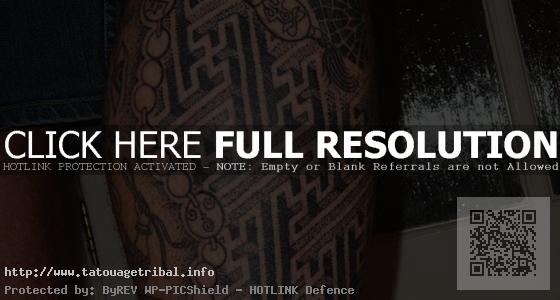 tatouage tribal genou