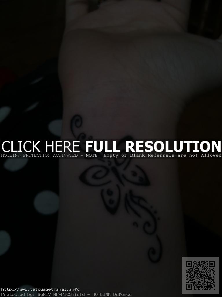 tatouage tribal poignet