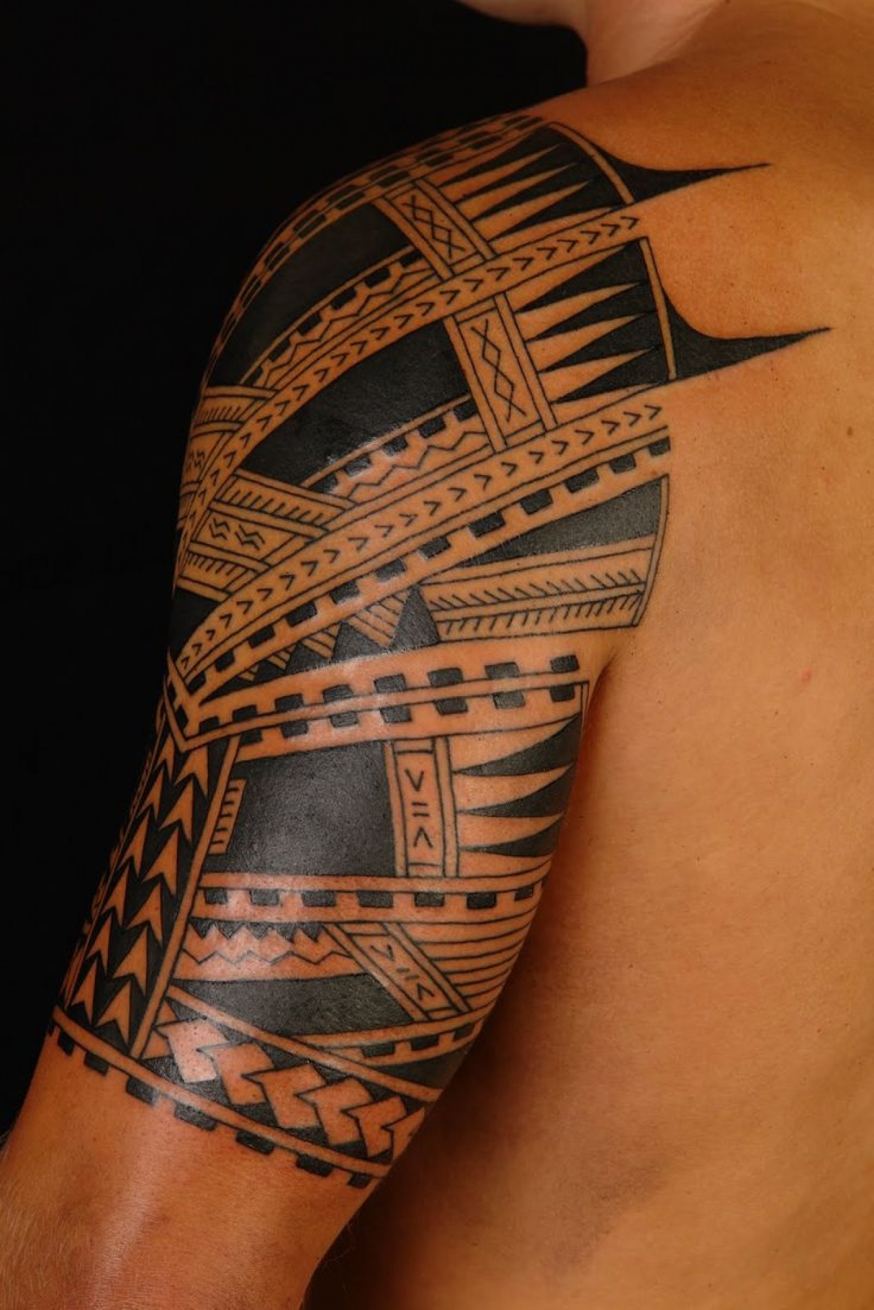 tatouage tribal samoan