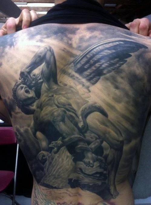 tatouage un ange dans le ciel