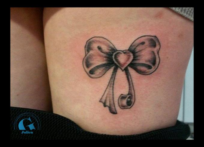 tatouage un noeud