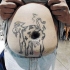 tatouage vache ventre