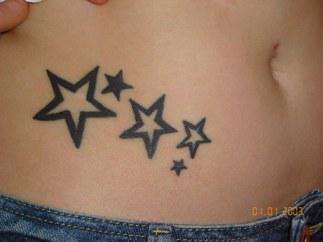 tatouage ventre etoile