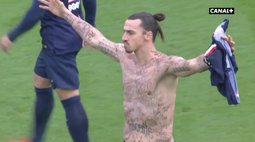 tatouage ventre laure manaudou