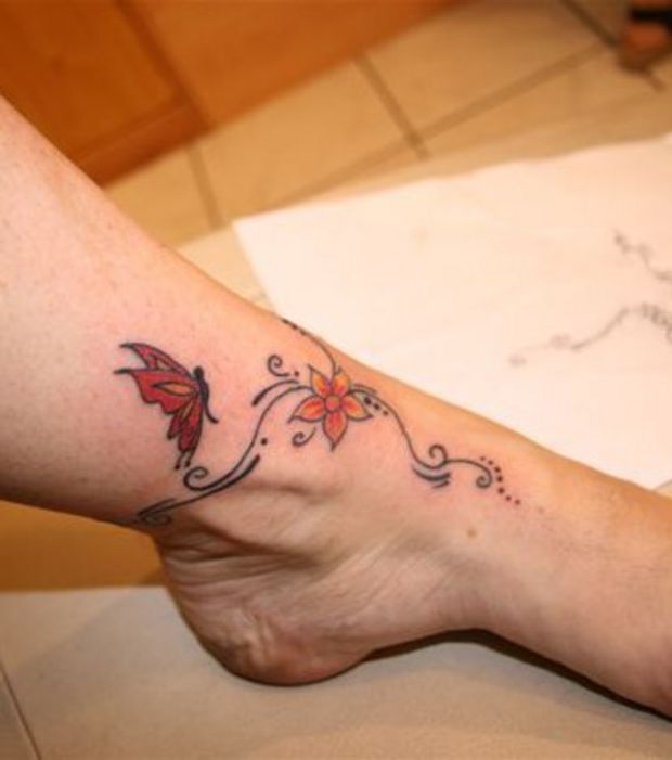 tatouages chevilles papillons