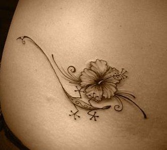 tatouages polynésiens pour femmes