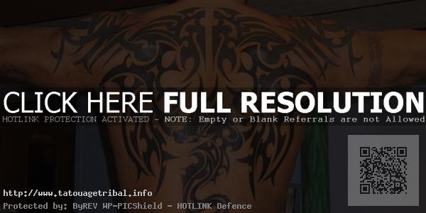 tattoo dos homme tribal