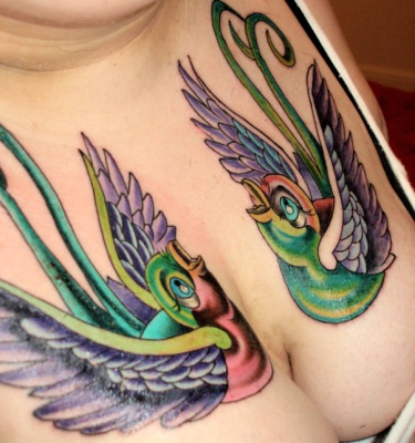 tattoo oiseau inseparable